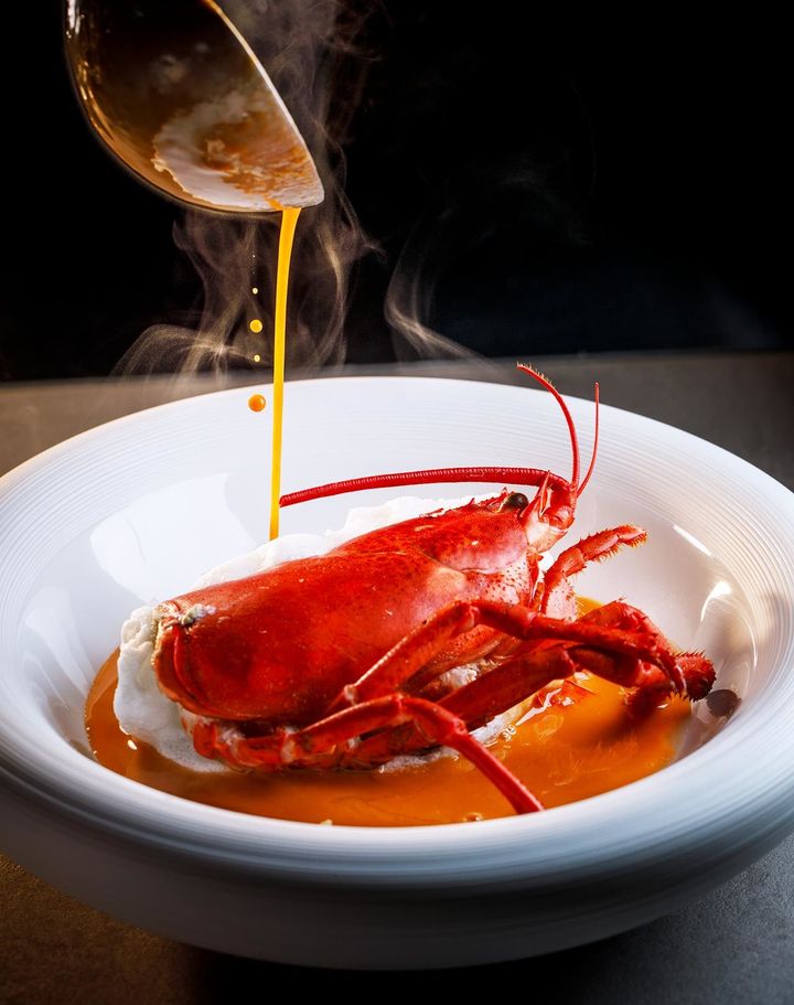 銀座『PLEIN 銀座本店』の「オマール海老のブイヤベース仕立て」