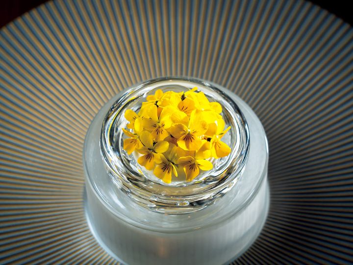 新富町『オルタンシア』の「発酵つや姫米 根菜類のピクルス 日本の朝食より」