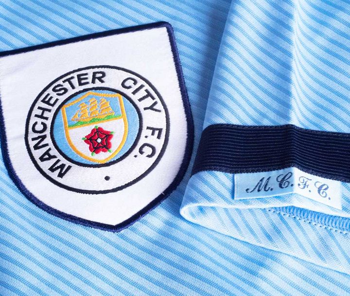 『オアシス』30周年記念盤にはコレ！マンチェスター・シティ、“リアタイ気分”の90年代レトロユニフォーム