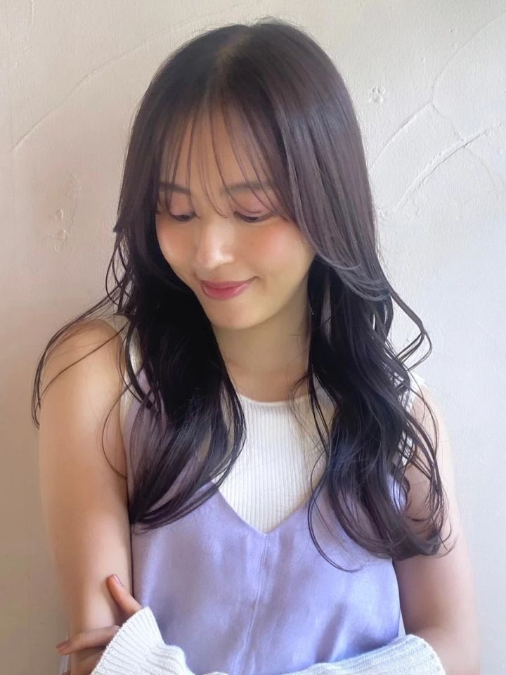 ロング ヘア 髪型 ヘアスタイル 前髪あり シースルーバング