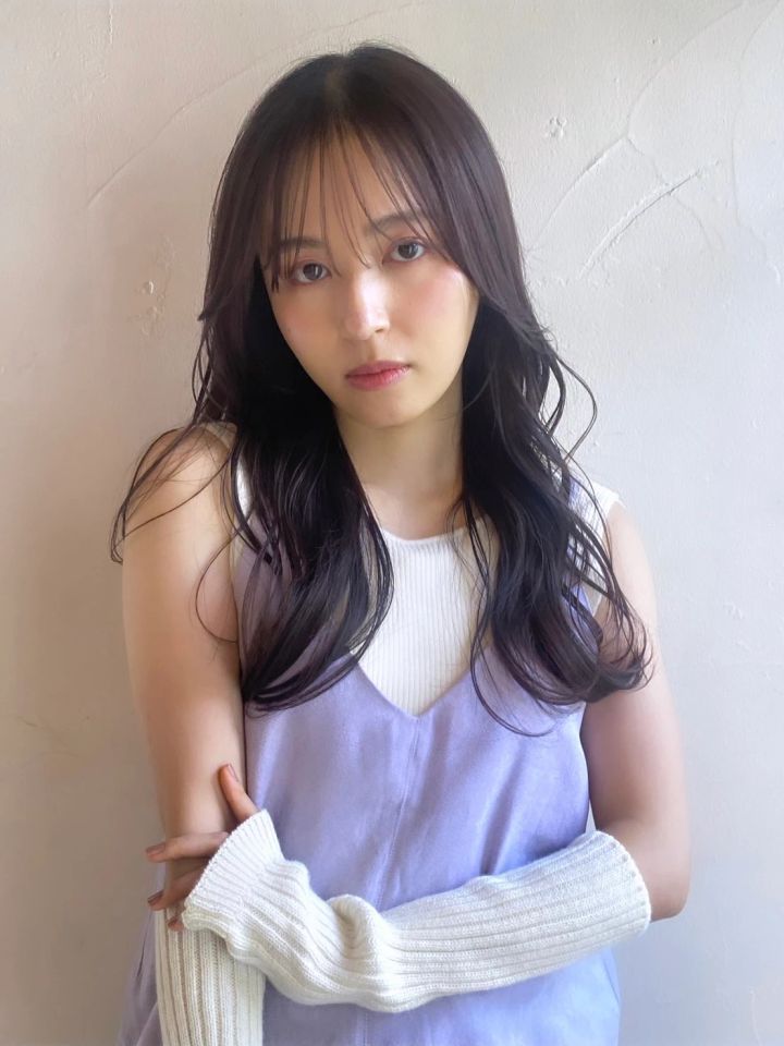 ロング ヘア 髪型 ヘアスタイル 前髪あり シースルーバング
