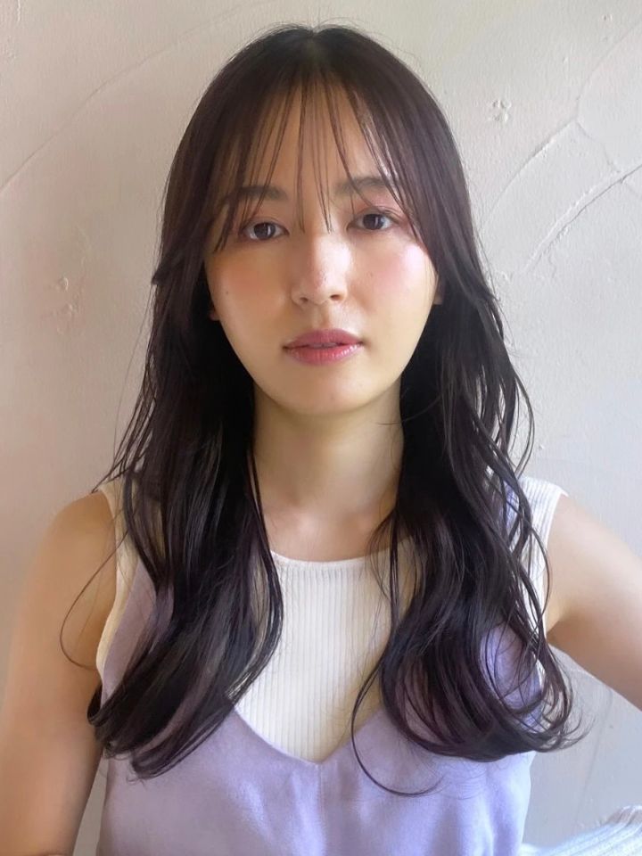 ロング ヘア 髪型 ヘアスタイル 前髪あり シースルーバング