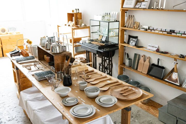 暮らしを豊かにしてくれるアイテムに出合う♪ 広島平和記念公園近くの雑貨店「糸と樹」