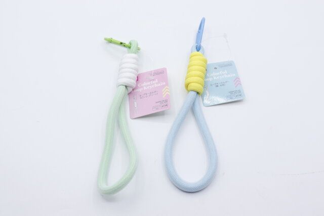 ダイソーのループキーホルダー