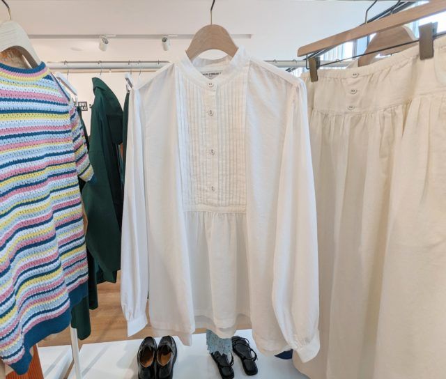 イネス「ピンタックブラウス」