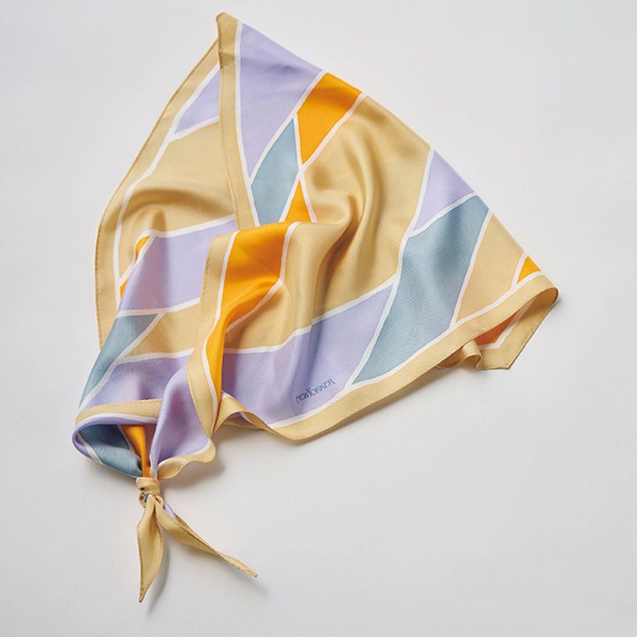 赤、オレンジ、黄色！コーデにプラスしたいおしゃれなアイテム12選