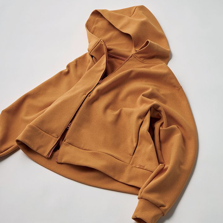 赤、オレンジ、黄色！コーデにプラスしたいおしゃれなアイテム12選