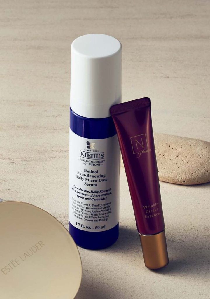 キールズ DS RTN リニューイング セラム 50mL ￥12,980（KIEHL’S SINCE 1851／キールズ）、N organic Plenumリンクルダイレクト エッセンス［医薬部外品］15g ￥11,000（シロク）