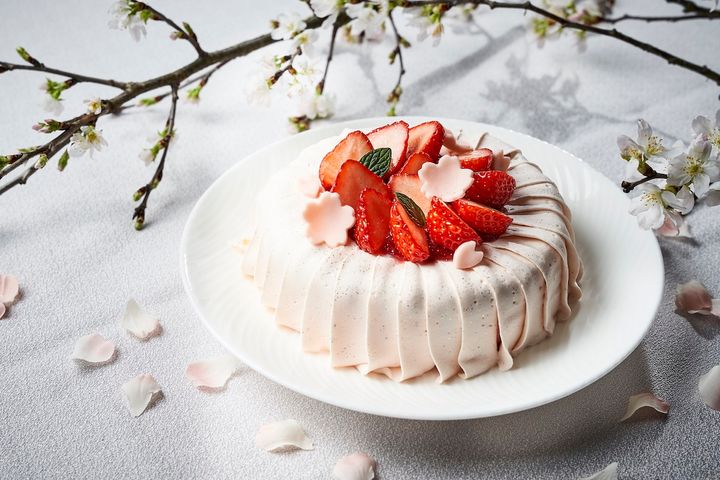 「桜クリームフレジェ」5000円