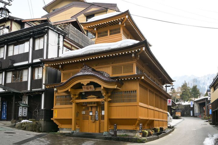 外湯の中でも有名な「大湯」は撮影スポットとしても人気