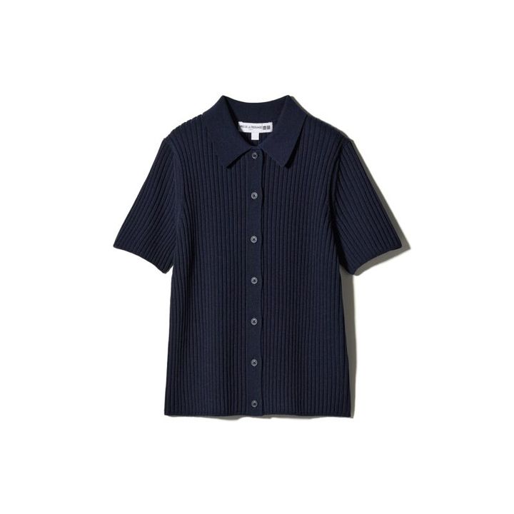 黒の半袖ポロニット ユニクロとイネスのコラボ