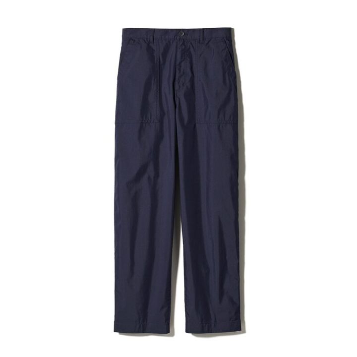 ネイビーのベイカーパンツ ユニクロとイネスのコラボ