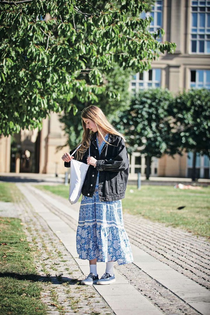 【花柄ワンピース】× 軽アウターコーデ5選。そろそろ春めいた装いに！