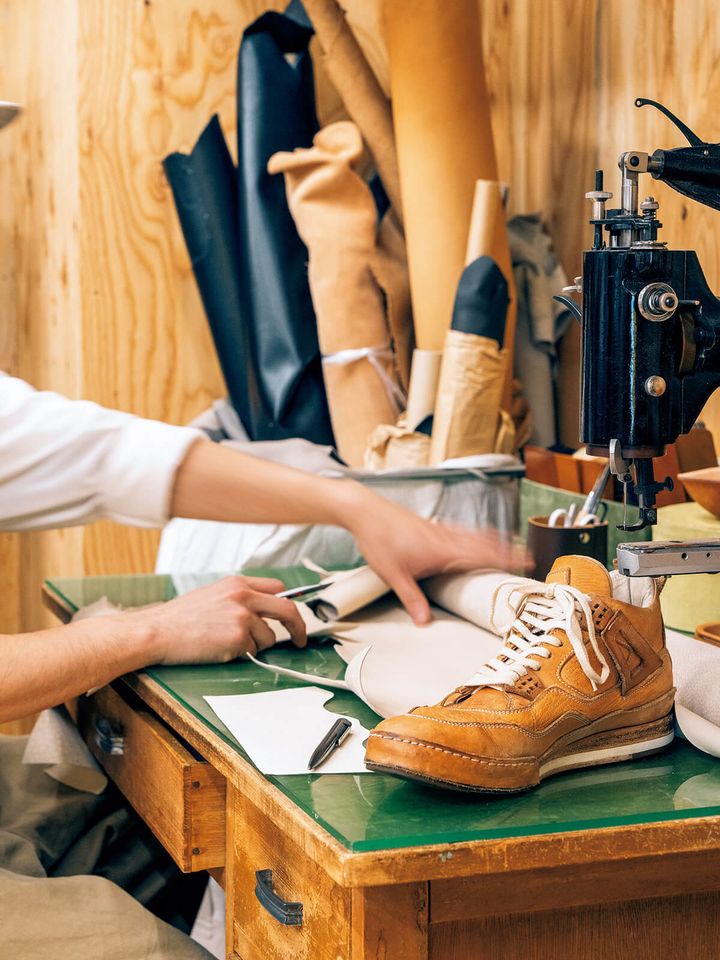 〈エンダースキーマ〉のリペア店
