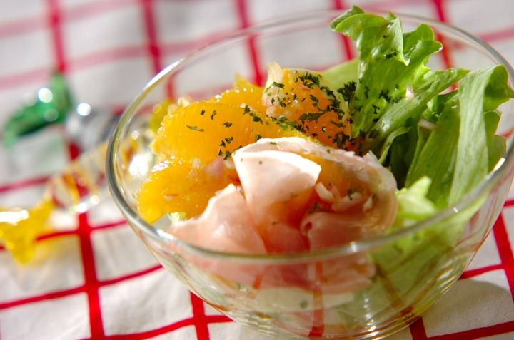 オレンジと生ハムのサラダ