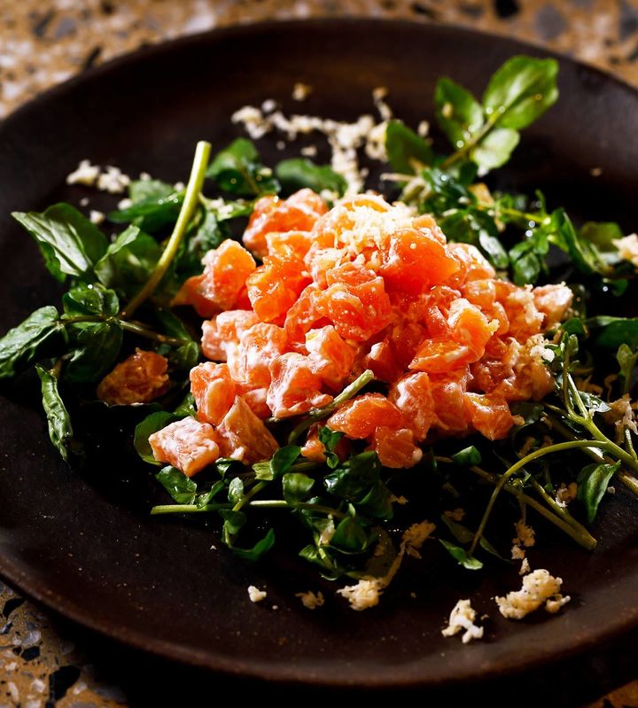 恵比寿『PICICA PICICA PIZZA & PASTA』の「八ヶ岳の湧水サーモンタルタルとホースラディッシュ」