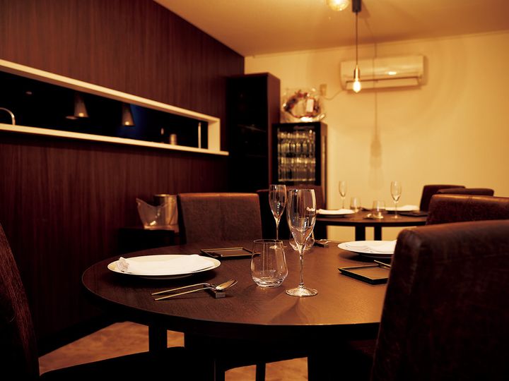 幡ヶ谷『UNE IMMERSION』の内観