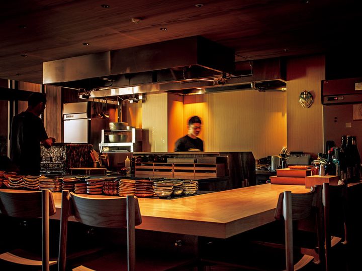 銀座『銀座 呑小路やま岸』の内観