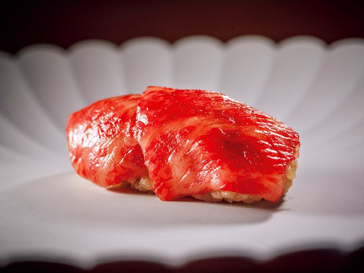 六本木『士士』の「神戸牛サーロイン握り」