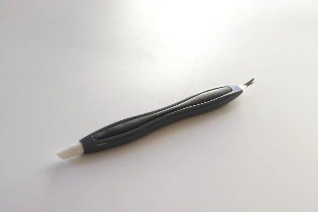 2WAYキューティクルスティックの全体像