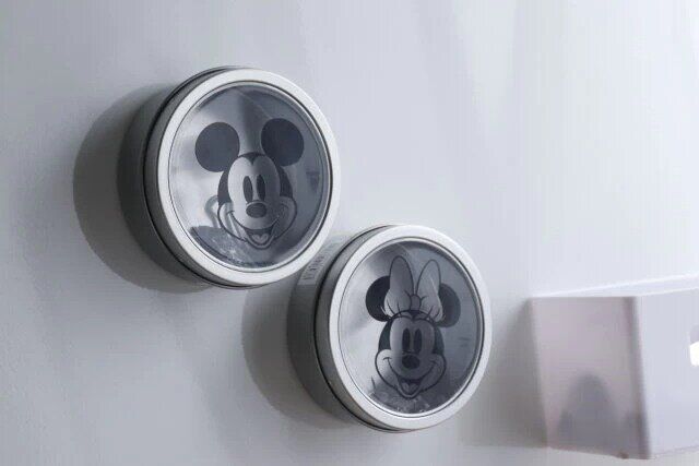 ダイソーのマグネットケース、丸（ミニ―）（ミッキー）