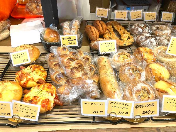 マギーズべーカリーのパン
