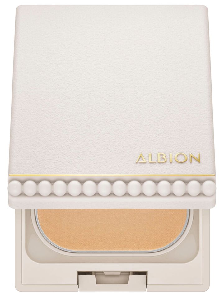 40・50代が今買うべき！肌が若返る最強ファンデ3つ