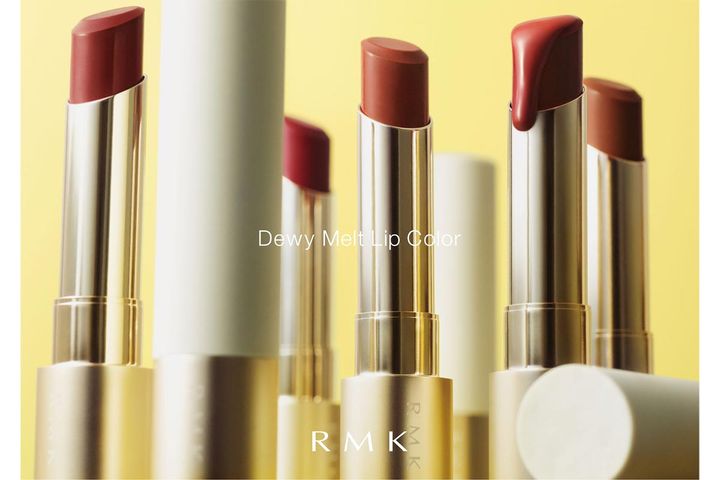 RMK デューイーメルト リップカラー／￥4,180（税込み）（※レフィル￥3,080、リップカラーケース ￥1,100）