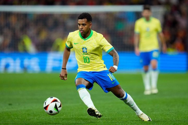 世界の代表チーム上位10か国で「背番号10」を背負うスター（2024年3月）