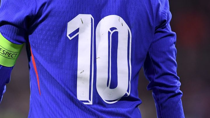 世界の代表チーム上位10か国で「背番号10」を背負うスター（2024年3月）