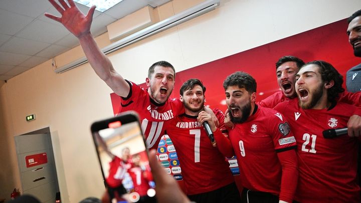 ジョージア、初のEURO出場が決定！ティムラズ・レジャバ駐日大使も歓喜 「歴・史・的・快・挙」