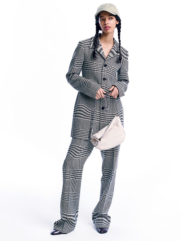 《BURBERRY》で季節のかわりめファッションを楽しもう