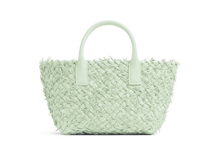 《ボッテガ・ヴェネタ》が新宿伊勢丹でポップアップストアオープン！限定ラインナップにも注目