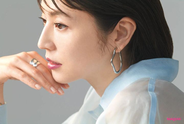 長澤まさみさんが語る「恋と愛」。共演した佐藤 健さんへのメッセージも_3