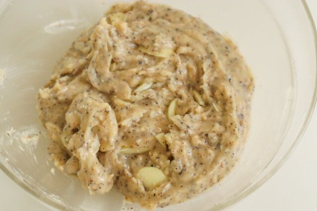 いちごとホワイトチョコの紅茶マフィン レシピ マフィン生地にホワイトチョコを混ぜる