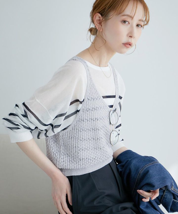 画像: 「透かし編みルーズレイヤードニットベスト」￥3,960 出典：ロペピクニック