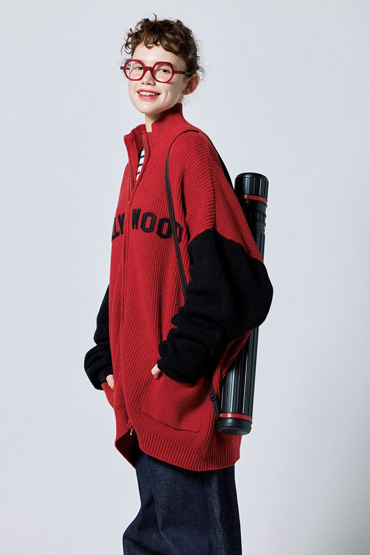 一瞬で垢抜ける！1本もっていると超便利なクリアメガネと着こなし