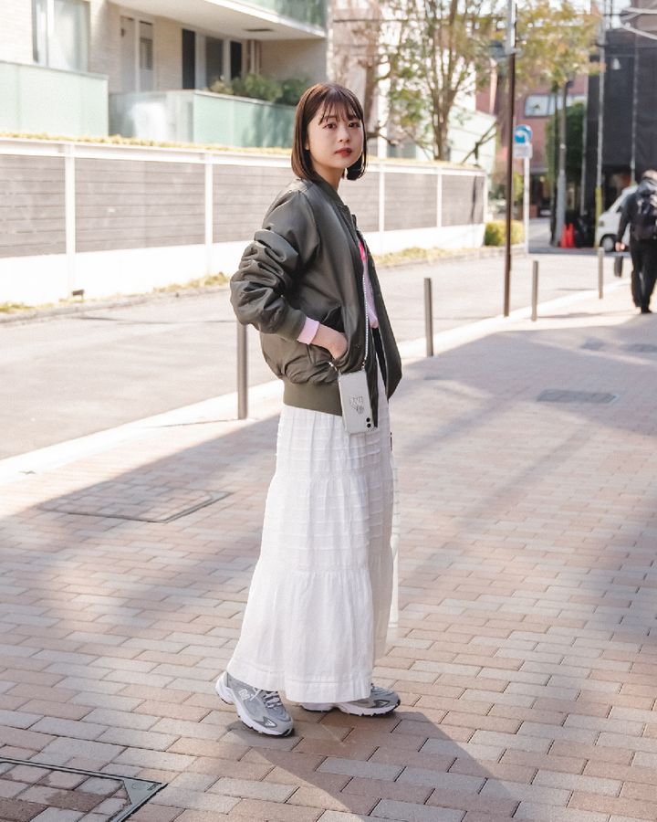 【2024】40代女性の大人可愛い「ニューバランス」スニーカーのレディースコーデ13選