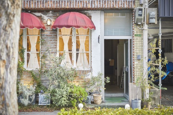 nichi nichi BAKE お菓子と珈琲のお店の外観