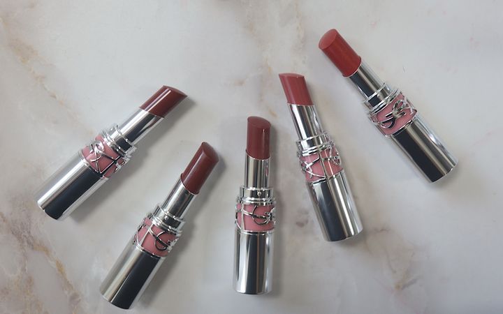 イヴ・サンローランの「YSL ラブシャイン リップスティック」ほぼ全色スウォッチ！イエベ、ブルベ別のおすすめも紹介