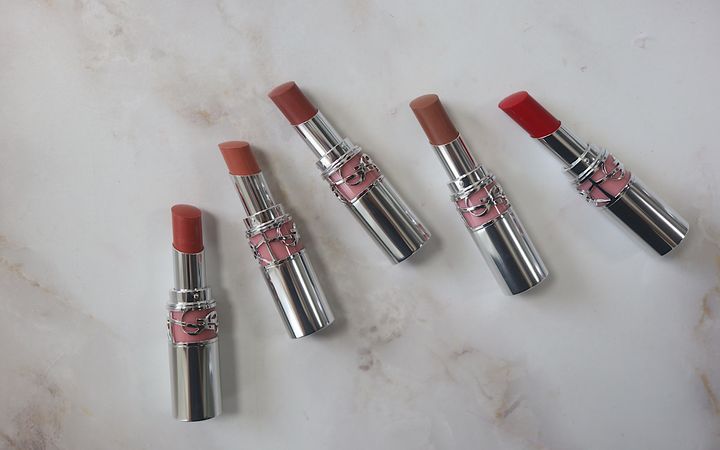 イヴ・サンローランの「YSL ラブシャイン リップスティック」ほぼ全色スウォッチ！イエベ、ブルベ別のおすすめも紹介