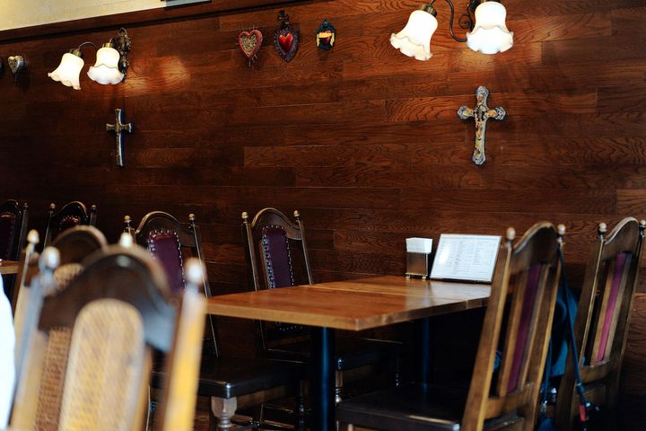 〈メシカ〉店内