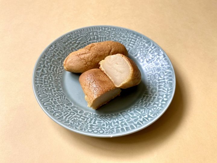 見た目とのギャップに驚き！リピ間違いなしの北海道のソウルスイーツ「モンモオ」【旅するデザイナーがおすすめする旅先でのお土産たち！】