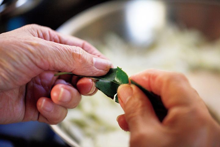 使う直前に切り込みを入れて香りアップ。