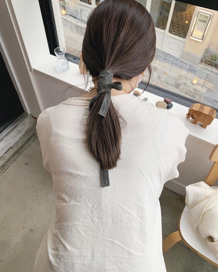 ブリーチありのグレージュカラーヘア