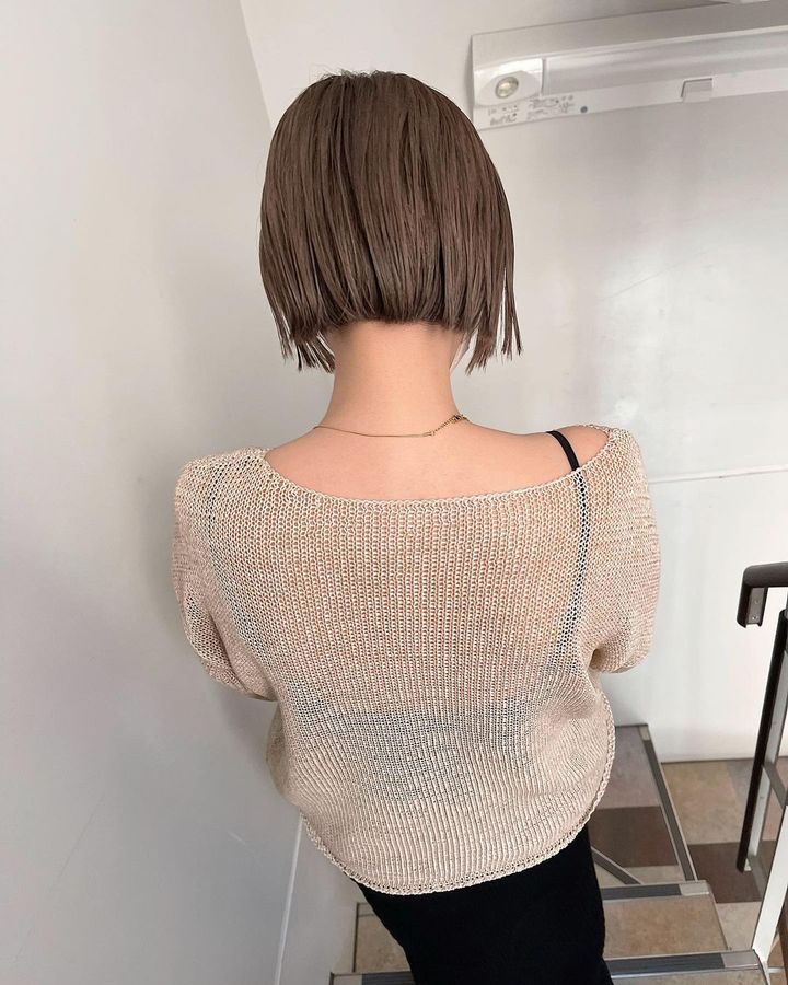 ブリーチありのグレージュカラーヘア