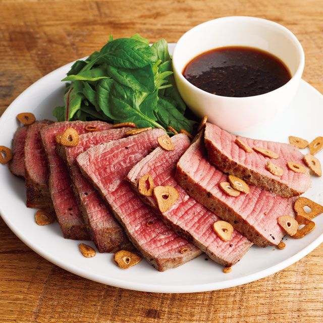 3位：余熱で火を通すから肉がしっとり「フライパンで牛肉のたたき」