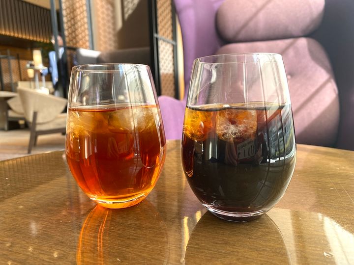 コーヒーと紅茶はアイスまたはホットを選べます