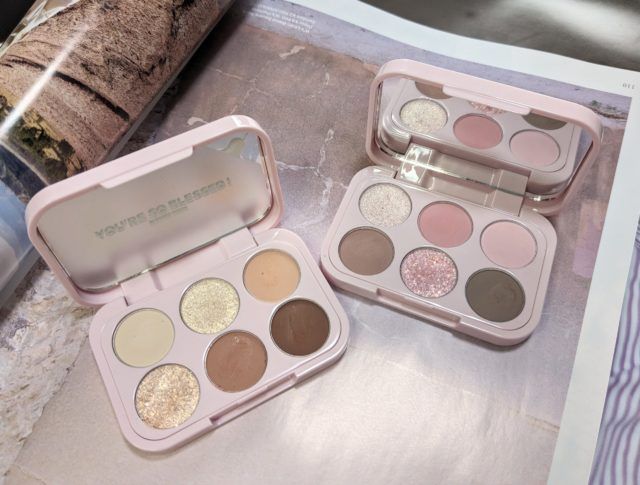 BLESSED MOONの写真