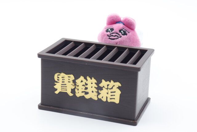 セリアのミニチュア 賽銭箱は推し活貯金にぴったり